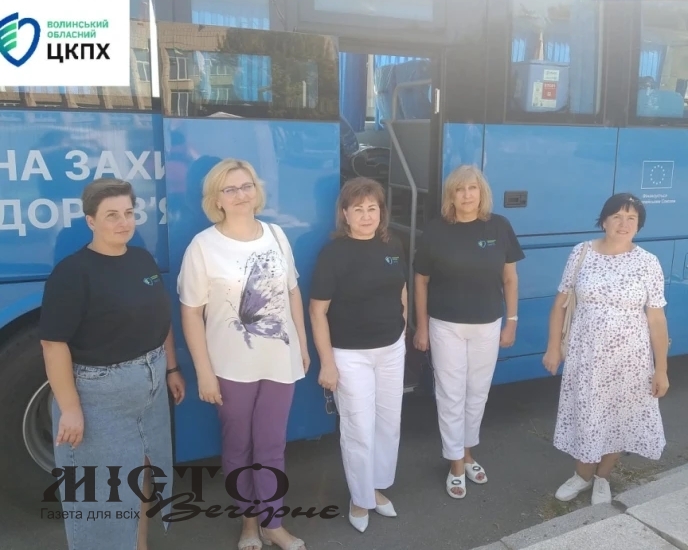У Локачах працював вакцинальний автобус 