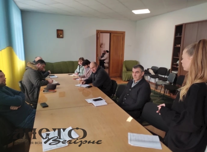 У Локачинській громаді на засідання виконавчого комітету обговорили організацію суспільно корисних робіт 