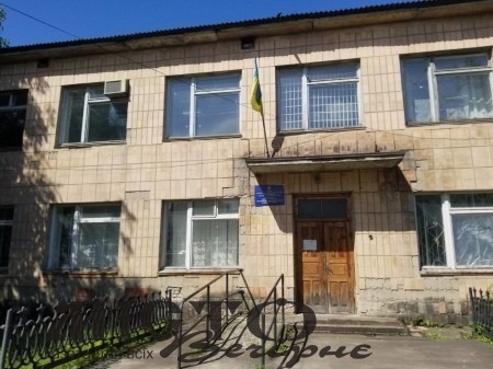 Ексміліціонер з Києва придбав у Володимирі-Волинському адмінприміщення  