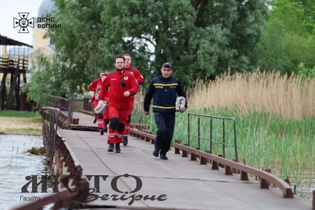 Волинські та польські рятувальники провели спільні навчання на воді та в лісі 