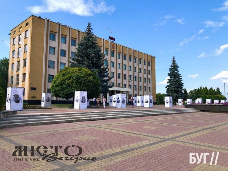 У Нововолинську заборонили публічне використання російськомовного культурного продукту 