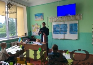Працівники Володимирського РУ ГУ ДСНС України у Волинській області провели уроки безпеки для учнів Заболотцівського ліцею 