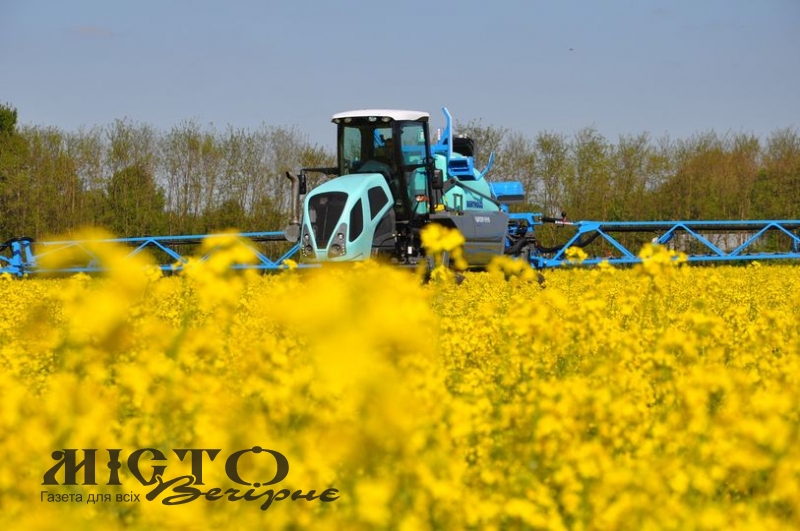 У Затурцівській громаді відбудеться обробка посівів озимого ріпаку 
