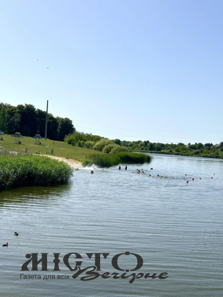 Вода в озері Нововолинська відповідає нормам 