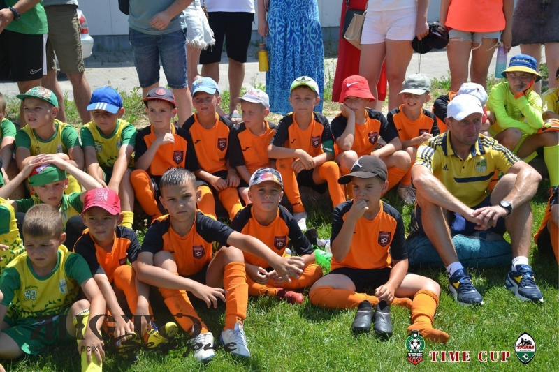 Перше місце з футбольного турніру «Time Cup» привезли юнаки з Нововолинська 