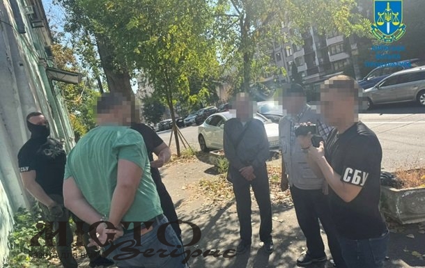 СБУ затримала топменеджера Енергоатома на хабарі 