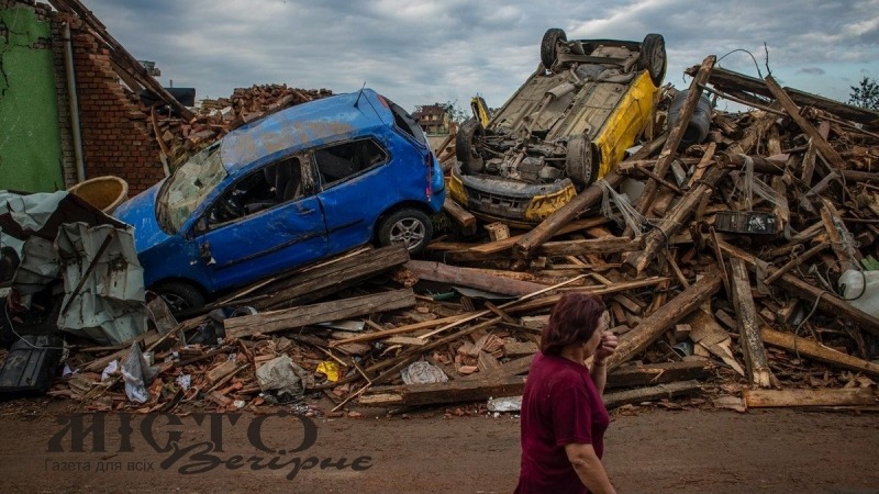 У Чехії померла маленька дитина, що постраждала від торнадо - новини Володимир-Водинського У Чехії померла маленька дитина, що постраждала від торнадо