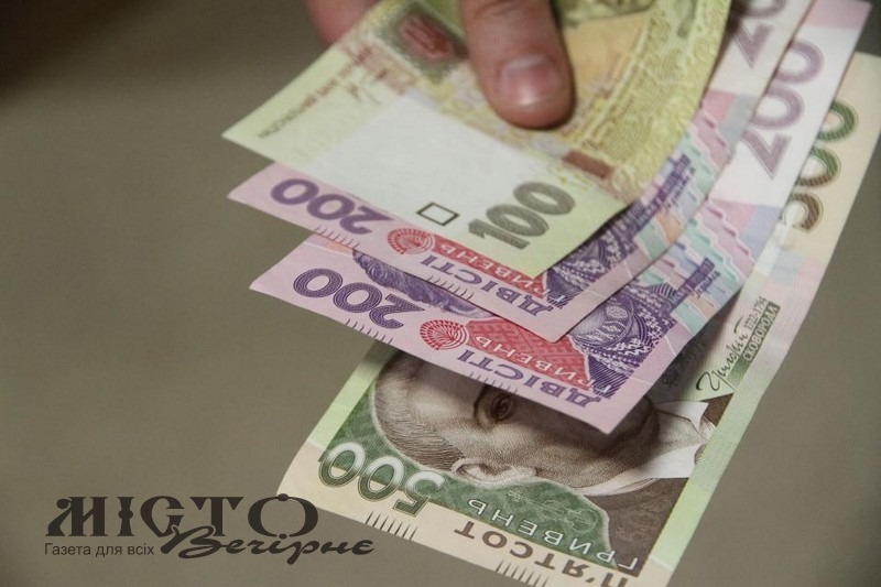 Волинського патрульного судитимуть за шахрайство та підроблення документа 