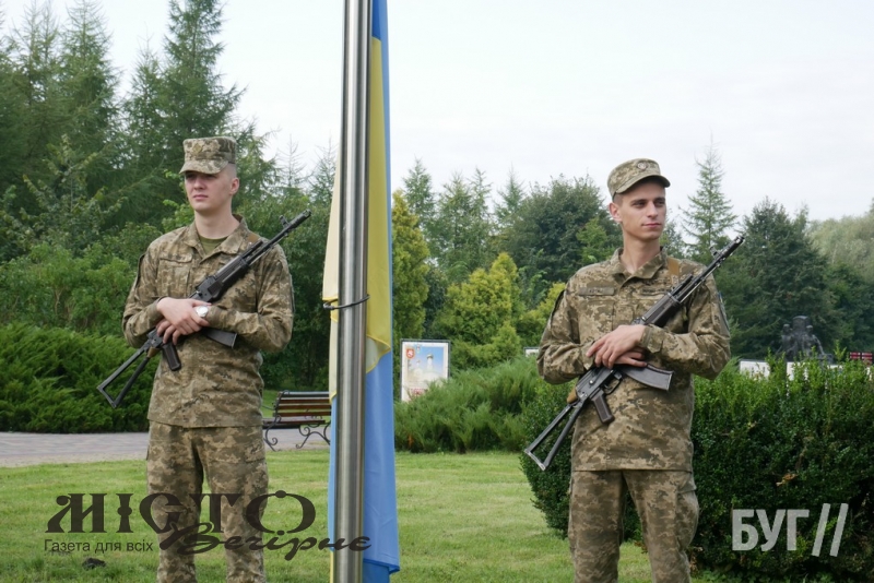 У Володимирській громаді підняли Державний стяг 