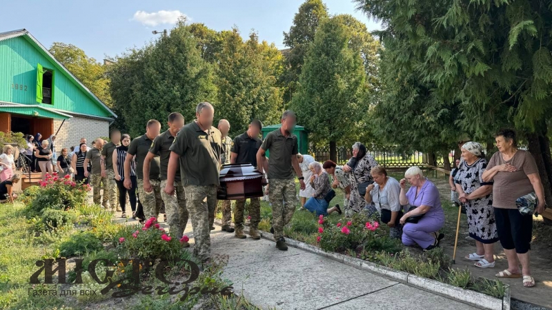 У Володимирській громаді провели в останню дорогу загиблого Героя Руслана Суса 