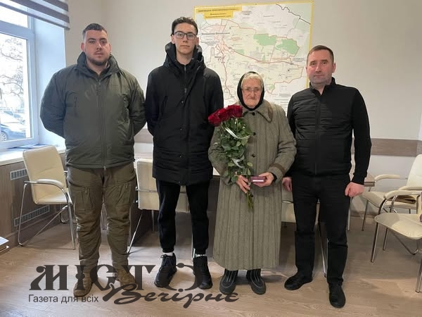 Рідним полеглого захисника Володимира Ткачука із Зимнівської громади вручили орден «За мужність» 