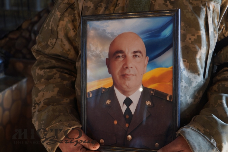 У перший день весни Володимирська громада попрощалася з штаб-сержантом Ігорем Савасом 