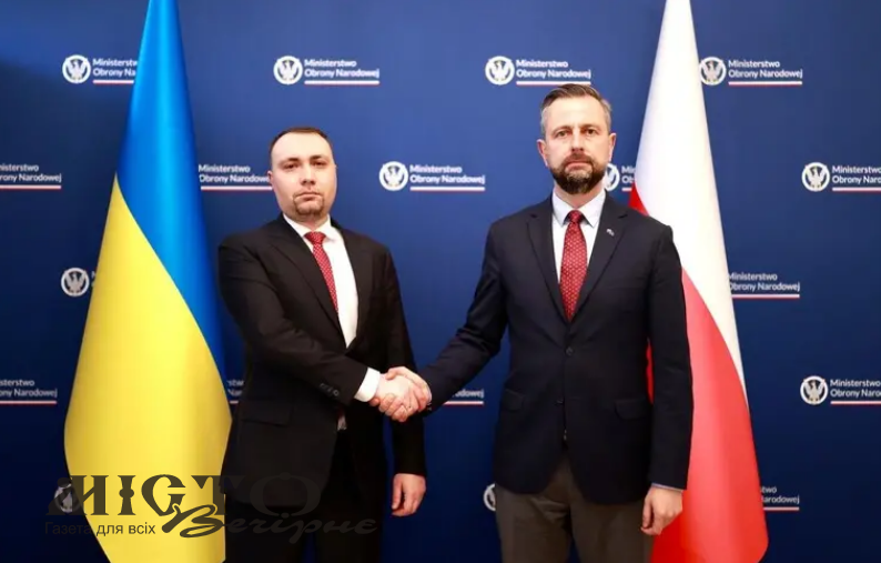 «Пам’ять про жертв Волині не підлягає переговорам»: різка заява міністра оборони Польщі після зустрічі з Будановим 