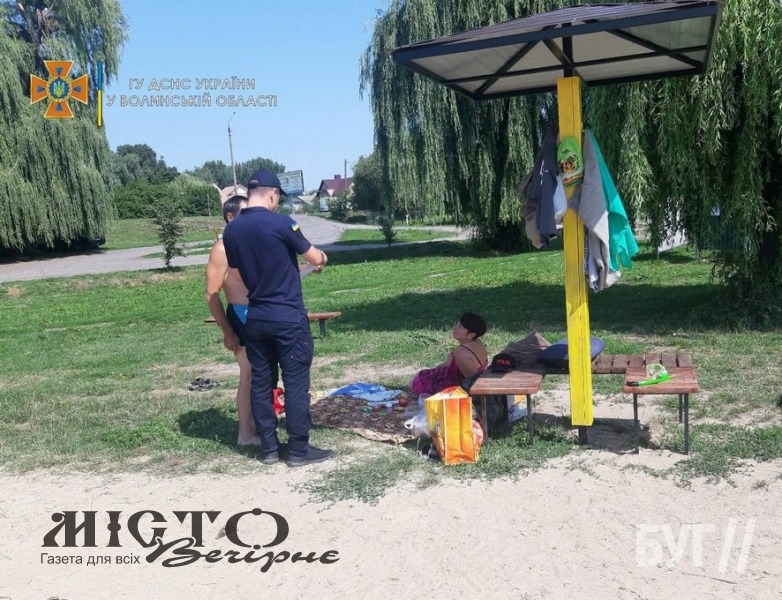 Рятувальники Володимира та Нововолинська нагадали відпочивальникам про правила поведінки на воді 