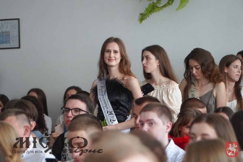 Міський голова Володимира привітав випускників педагогічного фахового коледжу 