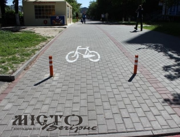 У Володимирі на вулиці Устилузькій цьогоріч облаштують тротуари та велосипедні доріжки 
