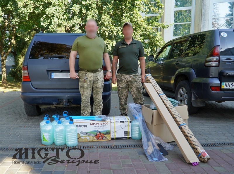 Волонтери з Польщі передали Володимиру гуманітарну допомогу для військових 