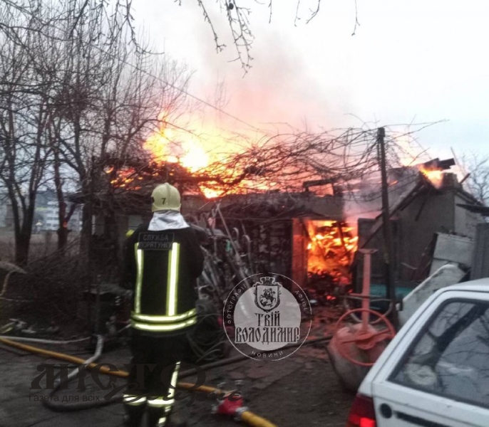 У Володимирі на вулиці Луцькій горіла господарська споруда 