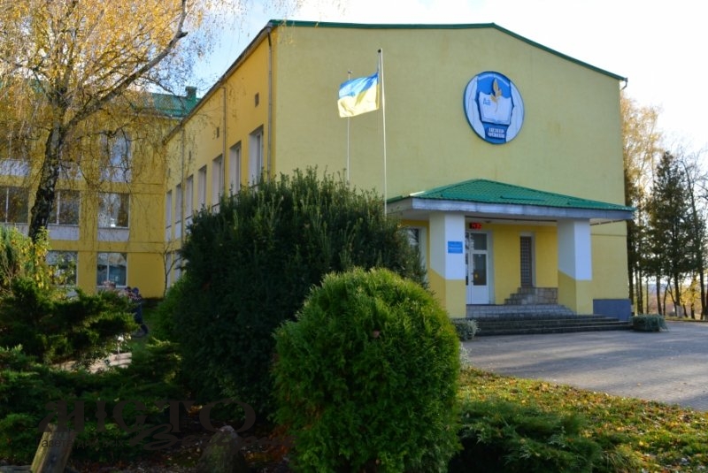 Нові правила зарахування до закладів освіти Володимира: що змінилося 