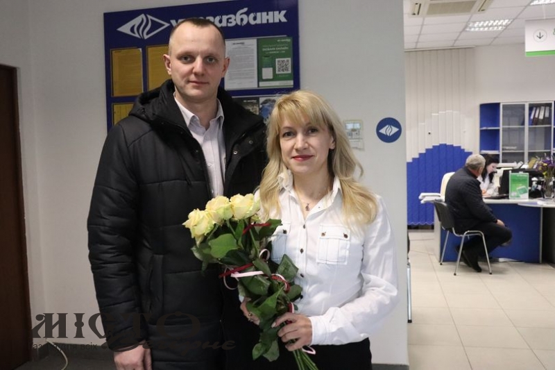 У Володимирі з днем народження привітали маму загиблого військового Дмитра Колєснікова 
