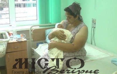 На Хмельниччині жінка народила 18 дитину 