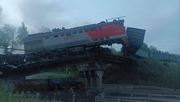 У двох областях росії обвалилися мости, є загиблі й постраждалі - новини Володимир-Водинського У двох областях росії обвалилися мости, є загиблі й постраждалі
