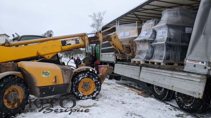 Благодійники з Німеччини передали обладнання для Іваничівських шкіл та лікарні 