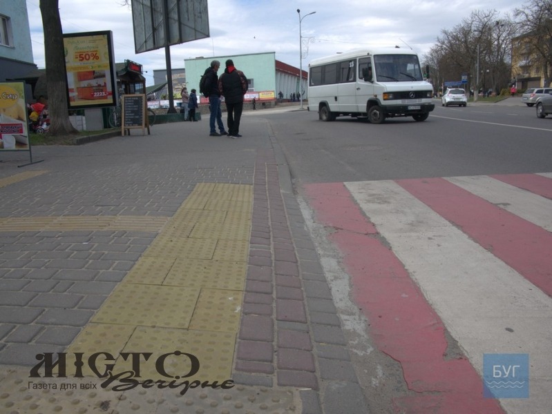 У Володимирі-Волинському удосконалили два пішохідних переходи - новини Володимир-Водинського У Володимирі-Волинському удосконалили два пішохідних переходи