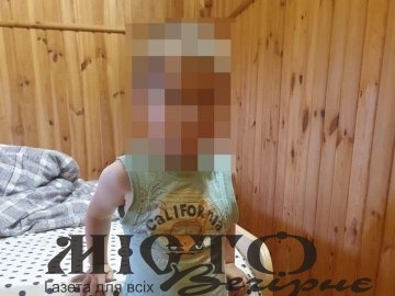 Матір, яка залишила дитину в готелі у Ковелі, досі розшукують 