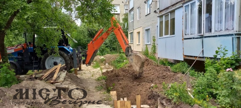 КП “Володимиртепло” замінило зношені теплові мережі на вулиці Луцькій 