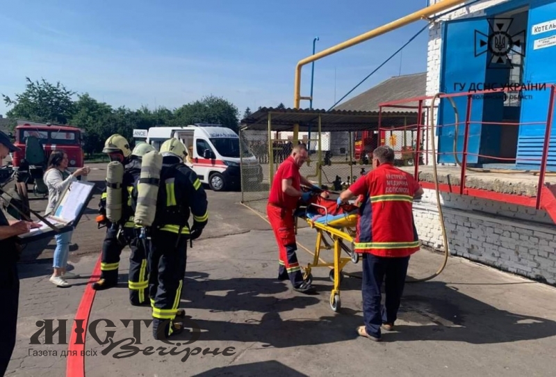 У Володимирі відбулися навчання рятувальників на об’єкті зберігання врожаю зернових 