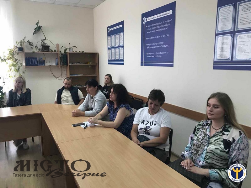 Для мешканців Володимирськоїї громади провели семінар “Проти ДІЙ торгівлі людьми” 