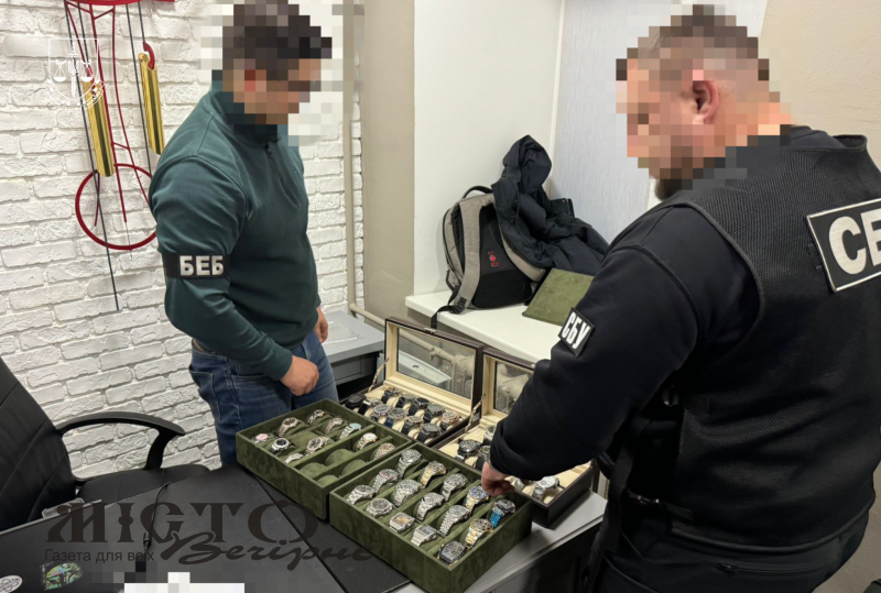 На митному посту «Устилуг» викрили контрабанду ювелірних виробів і годинників 