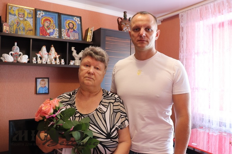 У Володимирі привітали з днем народження маму безвісти зниклого захисника 