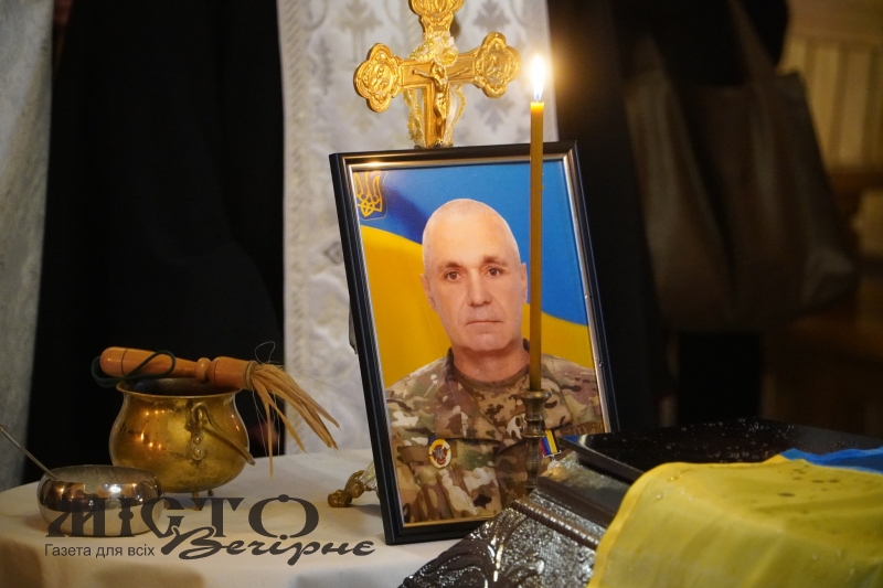 У Володимирі попрощались із загиблим штаб-сержантом Олександром Келлером 