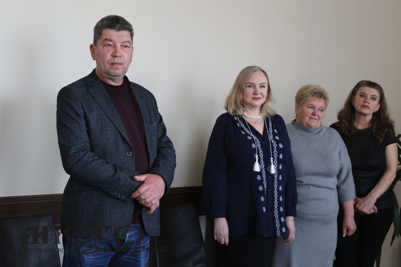 Рідним загиблого військового Сергія Лященка з Володимира вручили відзнаку «Захиснику України» 