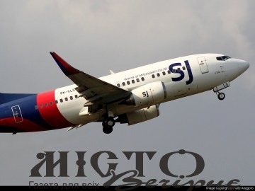 Авіакатастрофа в Індонезії: пасажирський літак впав в море 