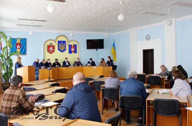 Перевиконання бюджету, надання нотаріальних повноважень старостам, продовження конкурсу на макет монумента загиблим Героям – серед рішень виконкому 