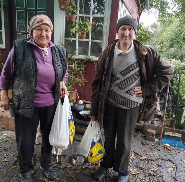 В Іваничах людям похилого віку надали допомогу 
