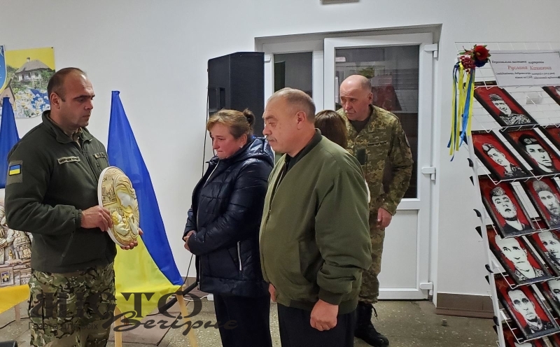 В Іваничах вручили пам’ятні барельєфи «Ікона пам’яті» 