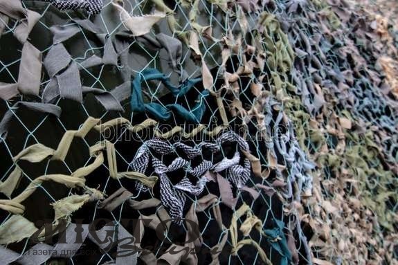 У Локачинській громаді сплели вже понад тридцять маскувальних сіток 