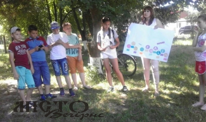 У Локачах проводять англомовний табір для дітей 