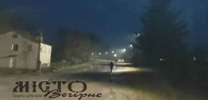 На вулиці Горєлова у Локачах облаштували вуличне освітлення 