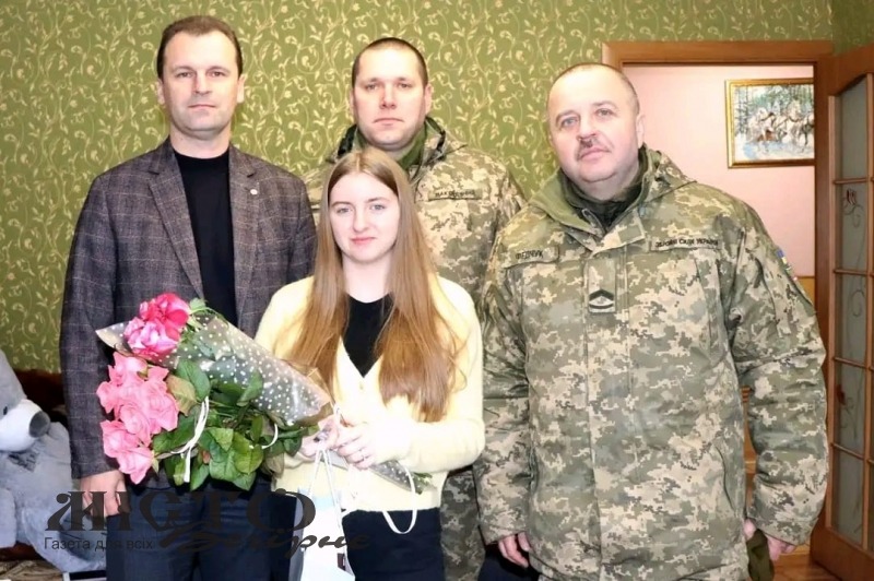 Бійці Князівської бригади привітали доньку загиблого побратима із днем народження - новини Володимир-Водинського Бійці Князівської бригади привітали доньку загиблого побратима із днем народження