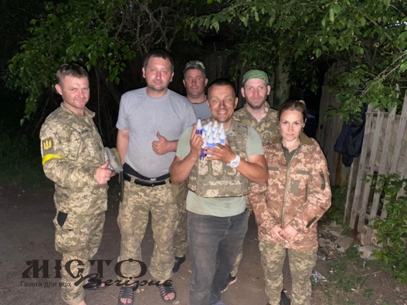 Волонтери Литовезької громади доставили гуманітарну допомогу воїнам на передову 