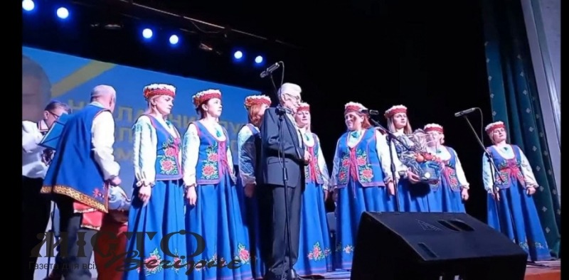 Литовезька громада привітала митця із 90-річчям 
