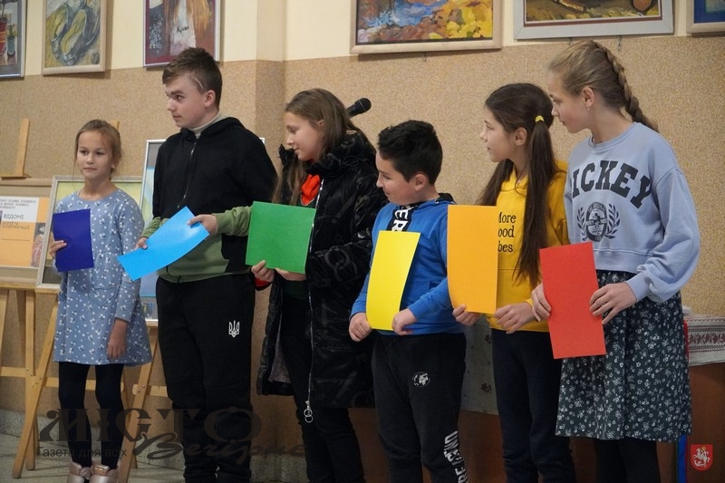 У художній школі Володимира провели посвяту в першокласники - новини Володимир-Водинського У художній школі Володимира провели посвяту в першокласники