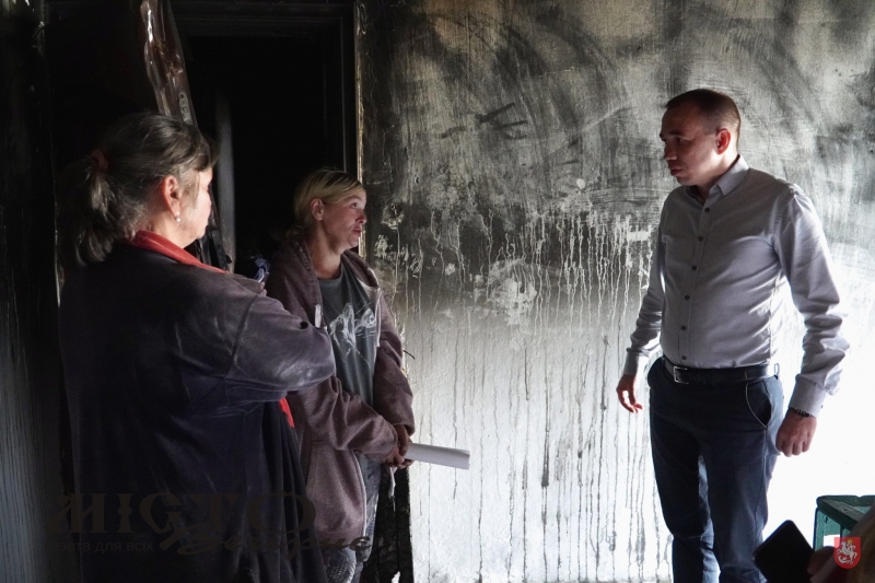 У Володимирі обговорювали питання відшкодування збитків потерпілим від пожежі 