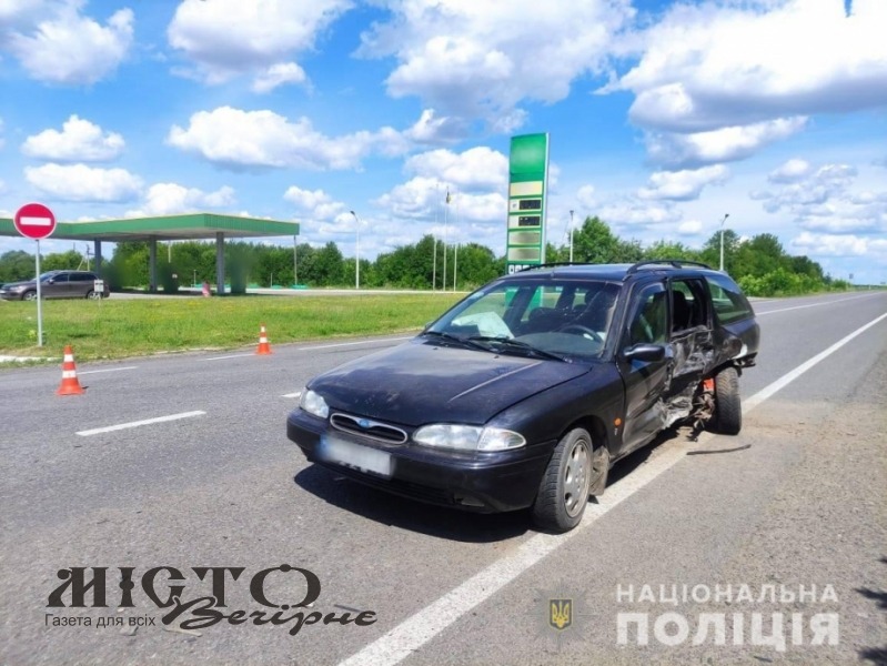  У Затурцях в автопригоді постраждали дві жінки 
