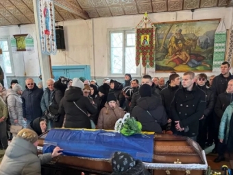 Мешканці Нововолинська попрощалися із загиблим Героєм Сергієм Дукельським 
